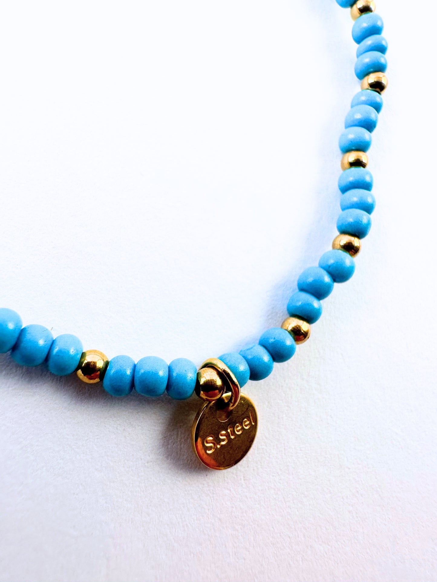 Armband matt mit Edelstahlelementen (versch. Farben)